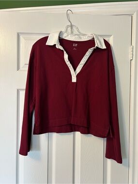 GAP Burgundy Long-Sleeve Rugby Top with White Collar